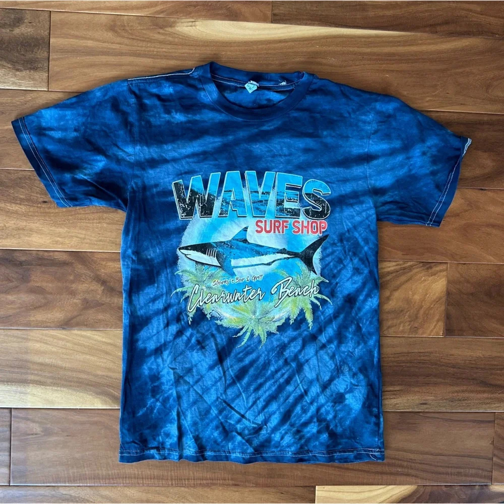 Waves Surf Shop Clearwater Beach Tie-Dye Tee size Small